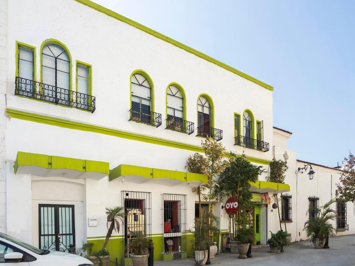 Oyo Hotel Hare Krishna Монтеррей Экстерьер фото