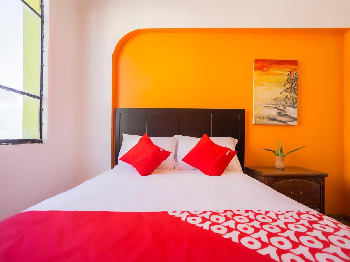 Oyo Hotel Hare Krishna Монтеррей Экстерьер фото